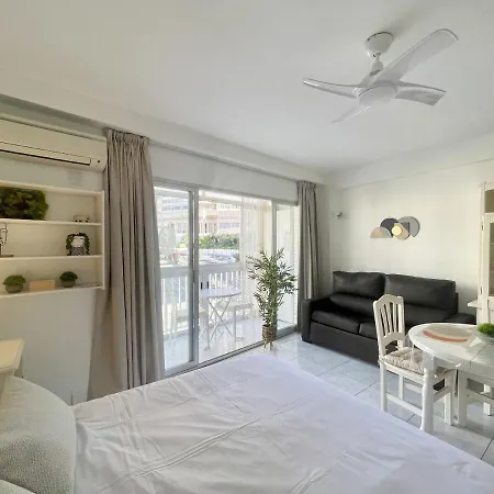Apartment Aries Levante Beah